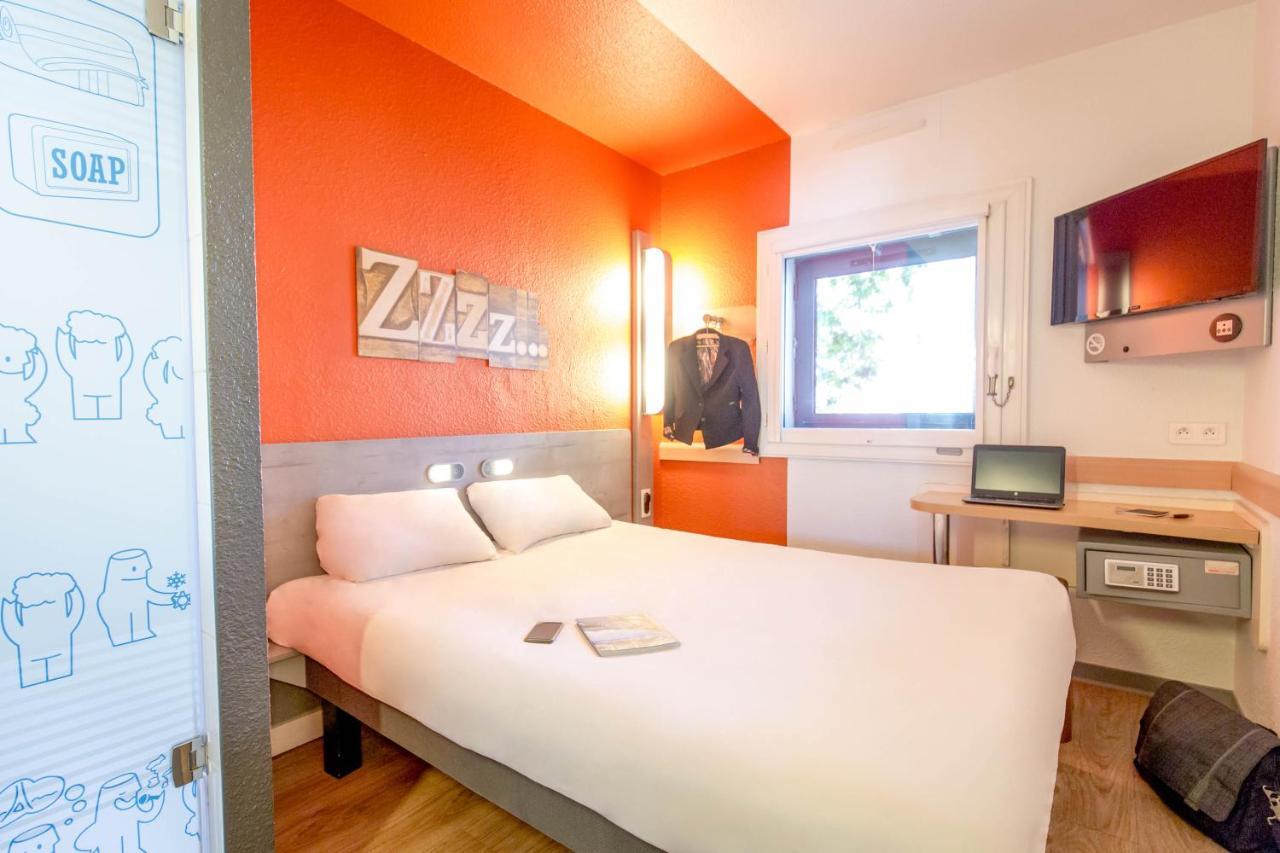Ibis Budget Marseille Timone Bagian luar foto
