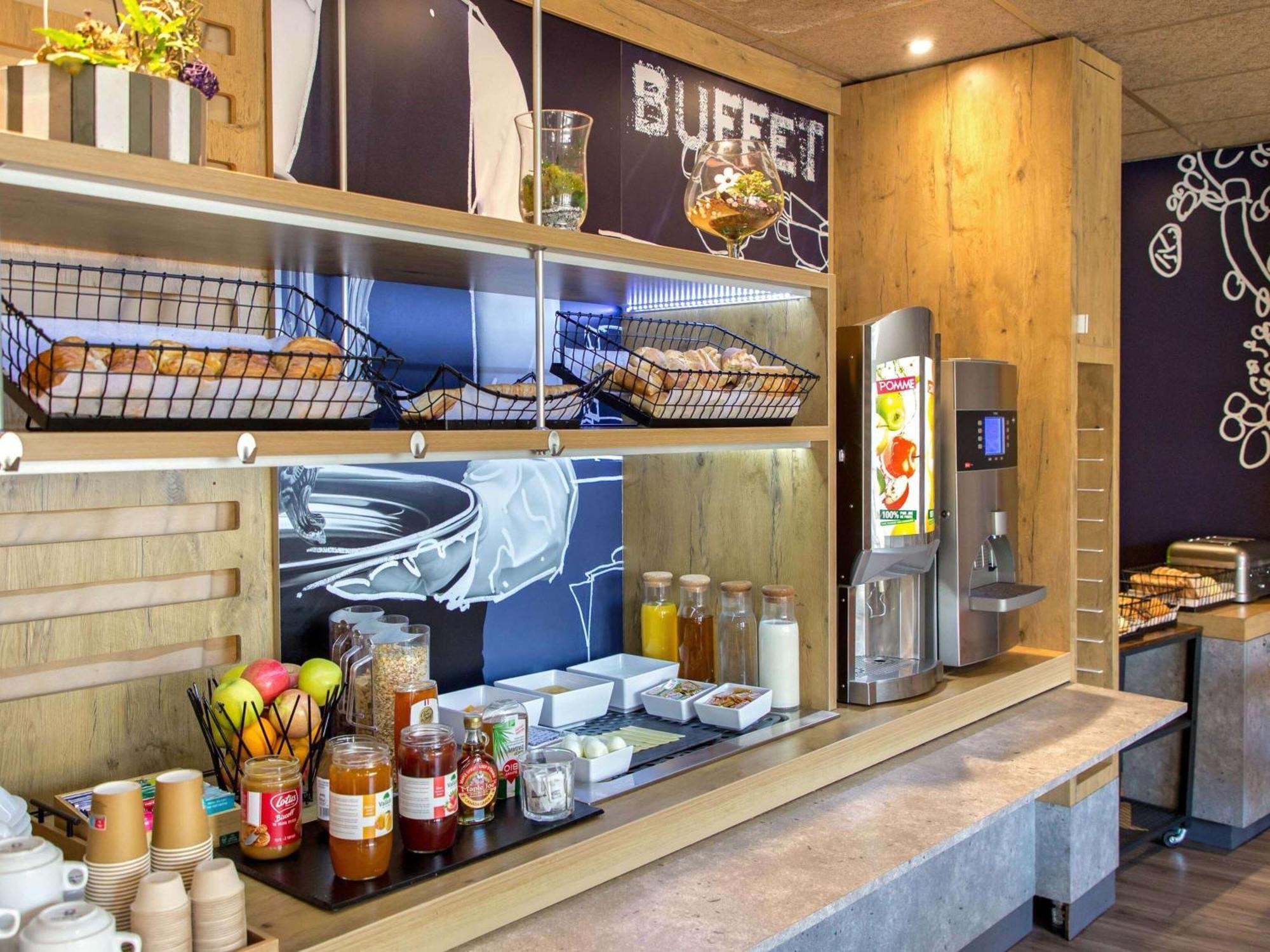 Ibis Budget Marseille Timone Bagian luar foto