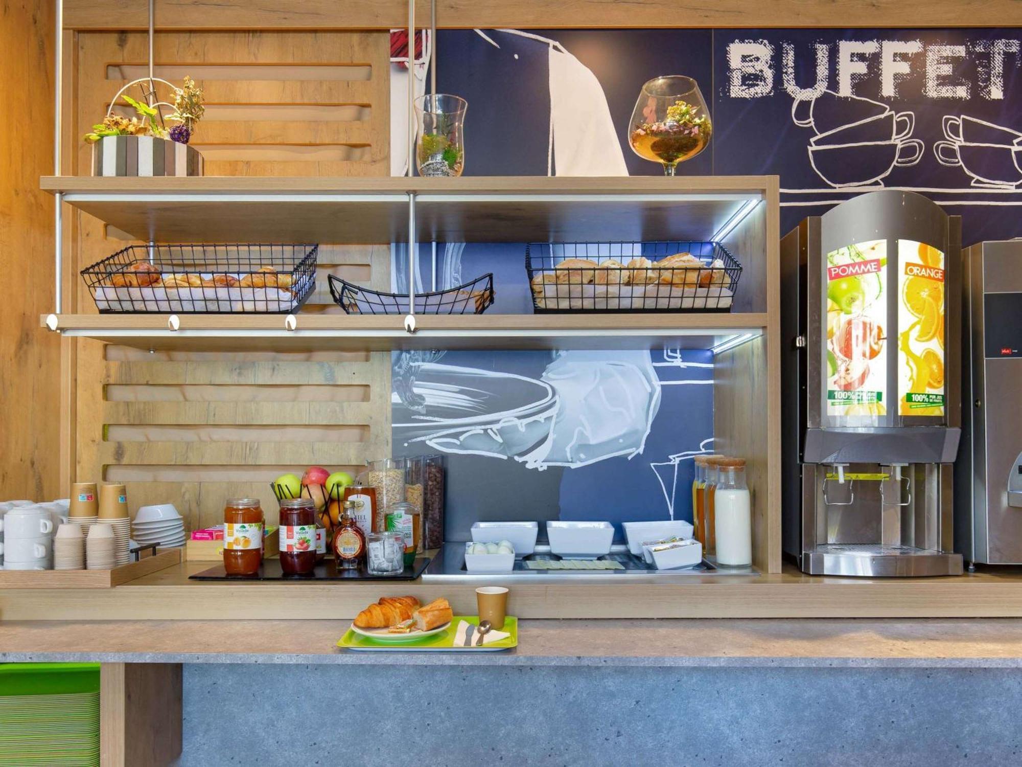 Ibis Budget Marseille Timone Bagian luar foto