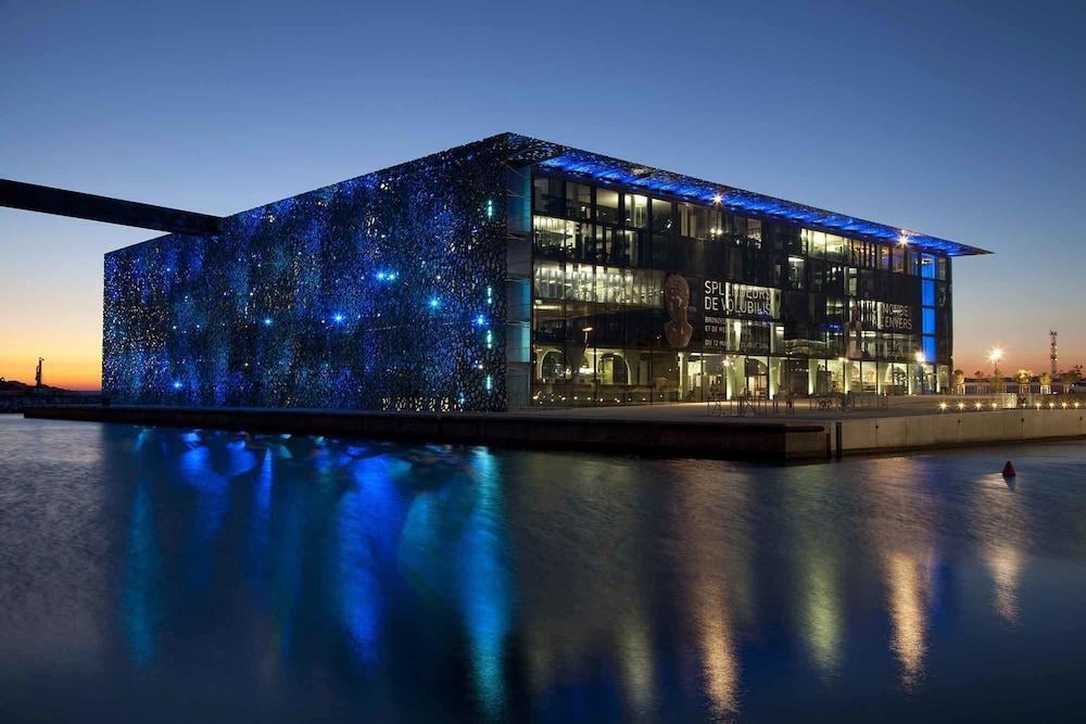 Ibis Budget Marseille Timone Bagian luar foto