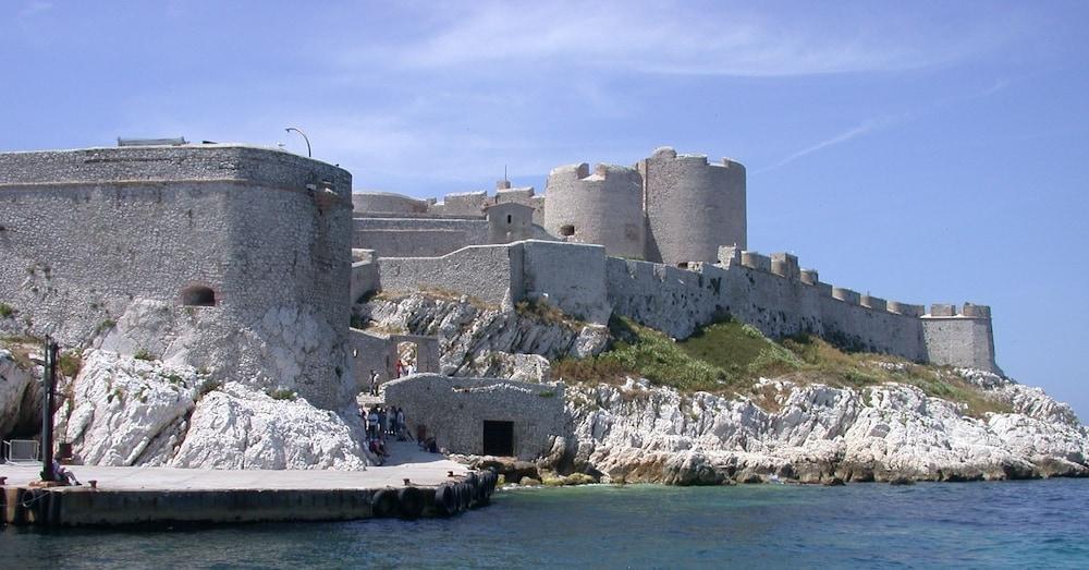 Ibis Budget Marseille Timone Bagian luar foto